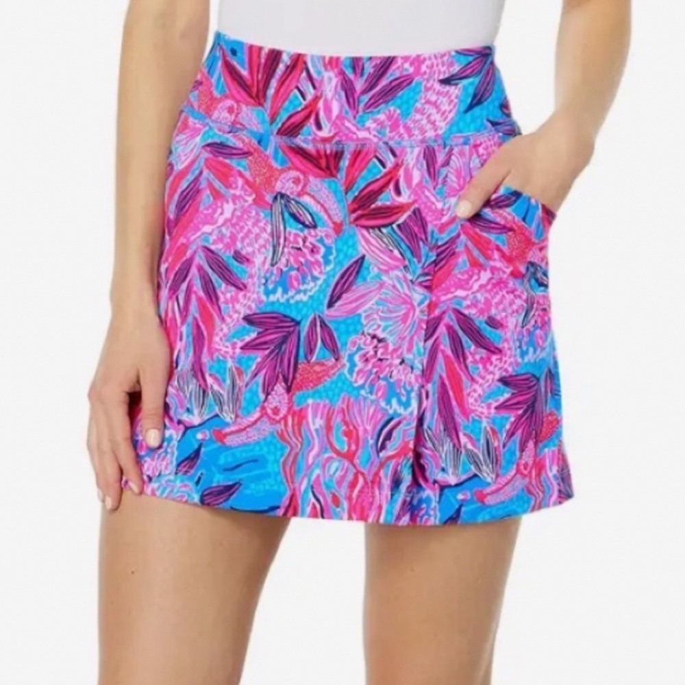 Lilly Pulitzer Luxletic Semana Skort Wild Times Ruby Red Blue UPF 50 L 011599